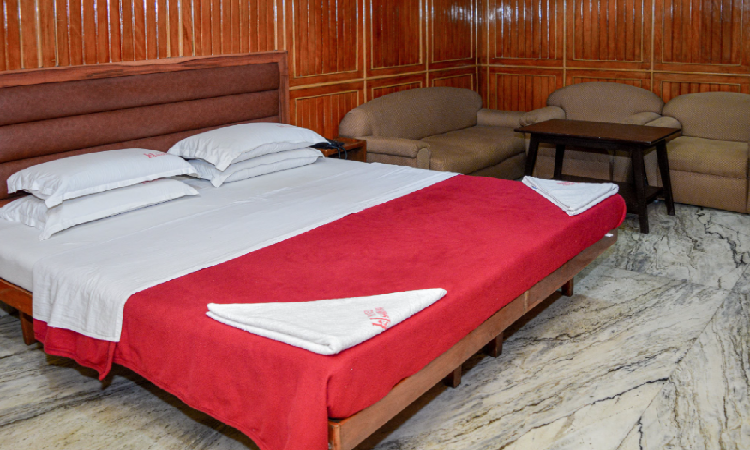 1 x Standard A/C Room